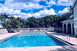 19001 NW 79th Ct, Hialeah, FL 33015 - Photo 24