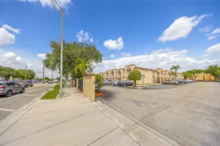 515 W 68th St, Hialeah, FL 33014 - Photo 6