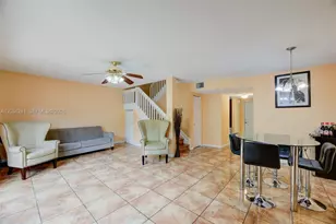 7661 NW 38th Ct, Sunrise, FL 33351 - Photo 4
