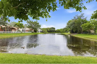 6530 Sandpiper Dr, Coconut Creek, FL 33073 - Photo 8