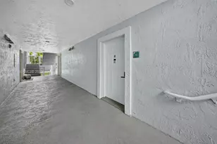 8540 SW 212th St, Cutler Bay, FL 33189 - Photo 32