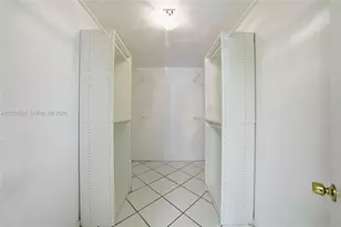 6010 S Falls Cir Dr, Lauderhill, FL 33319 - Photo 16