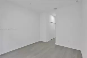1567 NW 1st St, Miami, FL 33125 - Photo 14