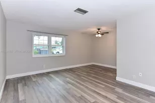 298 SW 6th St, Boca Raton, FL 33432 - Photo 16