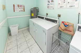 298 SW 6th St, Boca Raton, FL 33432 - Photo 26