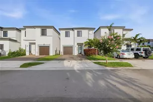 13630 SW 158th Ave, Miami, FL 33196 - Photo 4