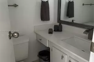 20335 W Country Club Dr, Aventura, FL 33180 - Photo 12