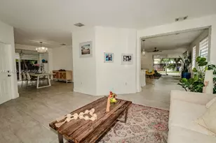 8526 NW 110 Pl, Doral, FL 33178 - Photo 4