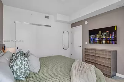 [Address not provided], Miami Beach, FL 33141 - Photo 10