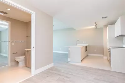 501 NE 31st St #3910, Miami, FL 33137 - Photo 12