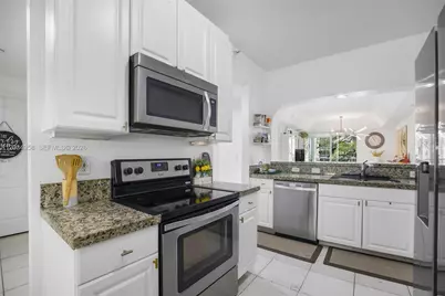 10720 NW 66th St #202, Doral, FL 33178 - Photo 8