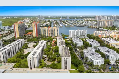 17021 N Bay Rd #429, Sunny Isles Beach, FL 33160 - Photo 32