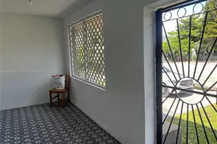 842 SW 12th Ave, Miami, FL 33130 - Photo 4