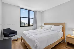 2555 Collins Ave, Miami Beach, FL 33140 - Photo 14