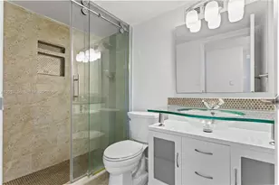 17021 N Bay Rd, Sunny Isles Beach, FL 33160 - Photo 2