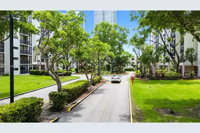 17021 N Bay Rd #429, Sunny Isles Beach, FL 33160 - Photo 52