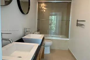 2025 Meridian Ave, Miami Beach, FL 33139 - Photo 16