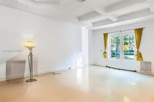 425 NE 69th Cir, Boca Raton, FL 33487 - Photo 6