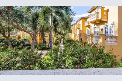 425 NE 69th Cir, Boca Raton, FL 33487 - Photo 24