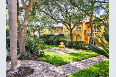 425 NE 69th Cir, Boca Raton, FL 33487 - Photo 1