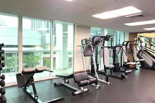 31 SE 5th St, Miami, FL 33131 - Photo 18