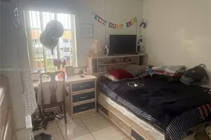 1725 W 60th St, Hialeah, FL 33012 - Photo 12