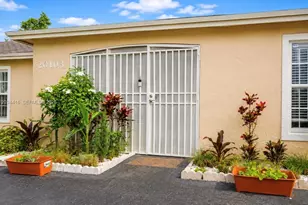 20103 NW 27th Cir, Miami Gardens, FL 33056 - Photo 2