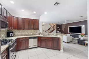 2925 NW 126th Ave, Sunrise, FL 33323 - Photo 8