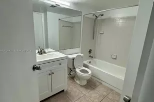 911 Coral Club Dr, Coral Springs, FL 33071 - Photo 10