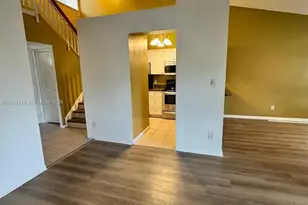 911 Coral Club Dr, Coral Springs, FL 33071 - Photo 22