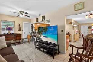 4271 NW 49th Terrace, Lauderdale Lakes, FL 33319 - Photo 16