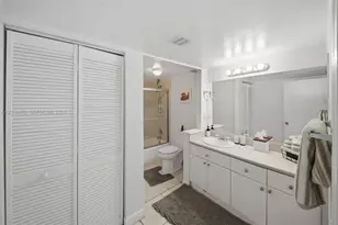 2016 Bay Dr, Miami Beach, FL 33141 - Photo 14