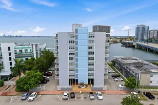 2016 Bay Dr, Miami Beach, FL 33141 - Photo 2