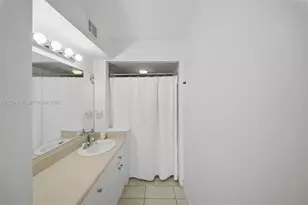 2016 Bay Dr, Miami Beach, FL 33141 - Photo 22