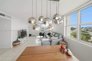 2016 Bay Dr, Miami Beach, FL 33141 - Photo 14