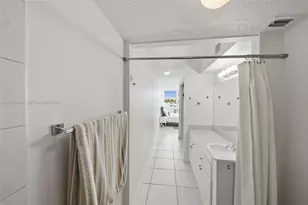 2016 Bay Dr, Miami Beach, FL 33141 - Photo 24