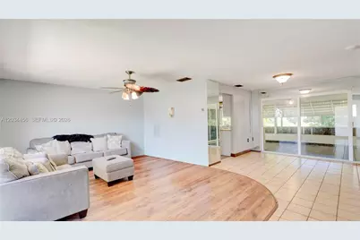 6801 NW 25th Ct, Sunrise, FL 33313 - Photo 2
