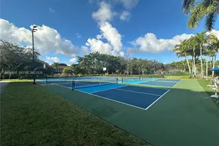 5733 NW 100th Ct, Doral, FL 33178 - Photo 6