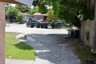 1029 S C St, Lake Worth, FL 33460 - Photo 8