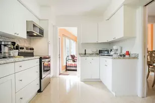 12115 NE Miami Ct, North Miami, FL 33161 - Photo 6