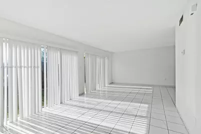 15460 SW 82nd Ln #404, Miami, FL 33193 - Photo 6