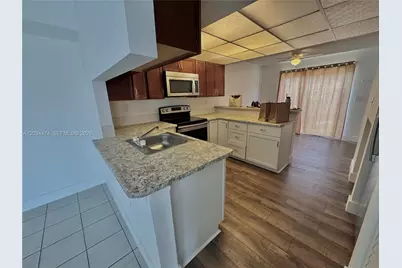 15460 SW 82nd Ln #404, Miami, FL 33193 - Photo 4