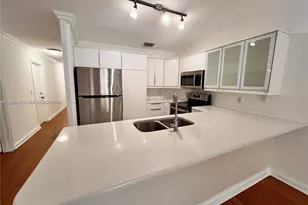 11281 SW 18th Ct, Miramar, FL 33025 - Photo 2