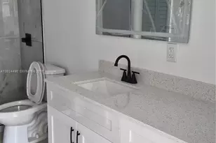 6050 NW 64th Ave, Tamarac, FL 33319 - Photo 8