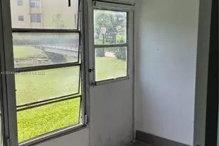 6050 NW 64th Ave, Tamarac, FL 33319 - Photo 10