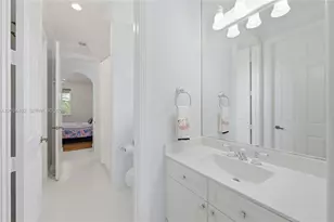 929 Gulfstream Ct, Weston, FL 33327 - Photo 30