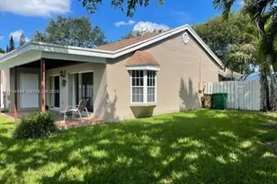 11160 SW 11th Pl, Davie, FL 33324 - Photo 12