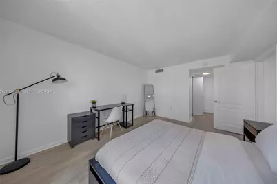 2101 Brickell Ave #605, Miami, FL 33129 - Photo 18