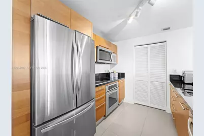 253 NE 2nd St #1801, Miami, FL 33132 - Photo 6