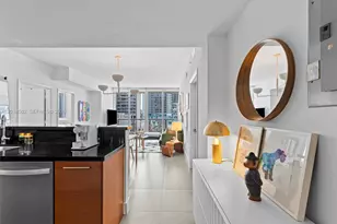 253 NE 2nd St, Miami, FL 33132 - Photo 4